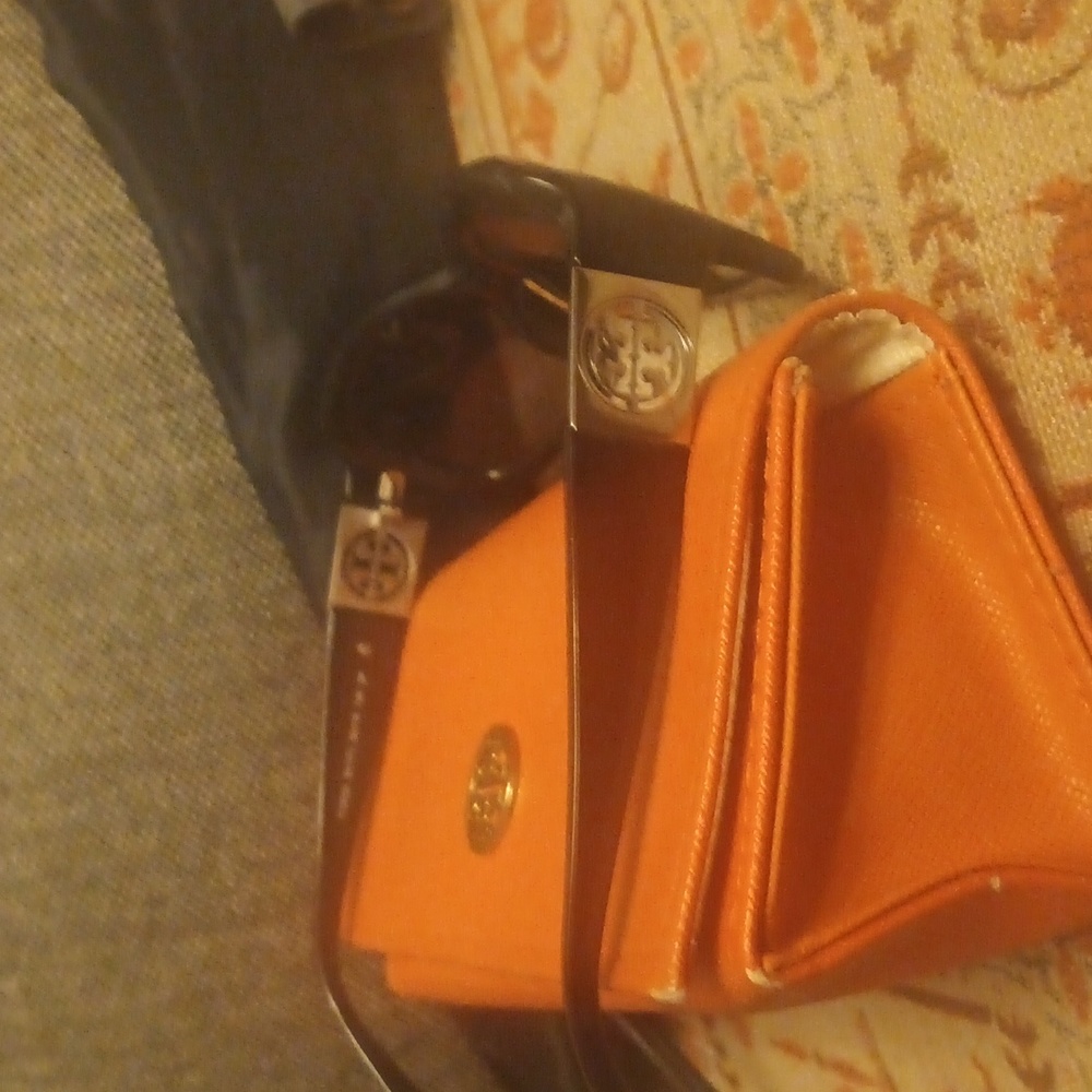 Black and silver Tory Burch glasses